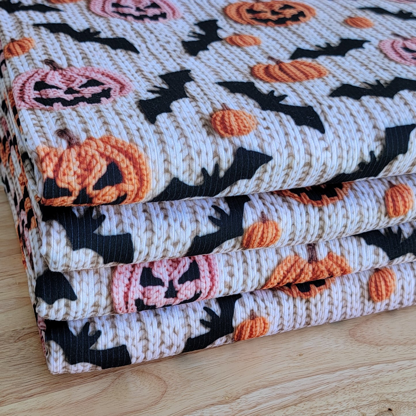 4x2 Yummy Rib Faux Knitted Pumpkin & Bats Print