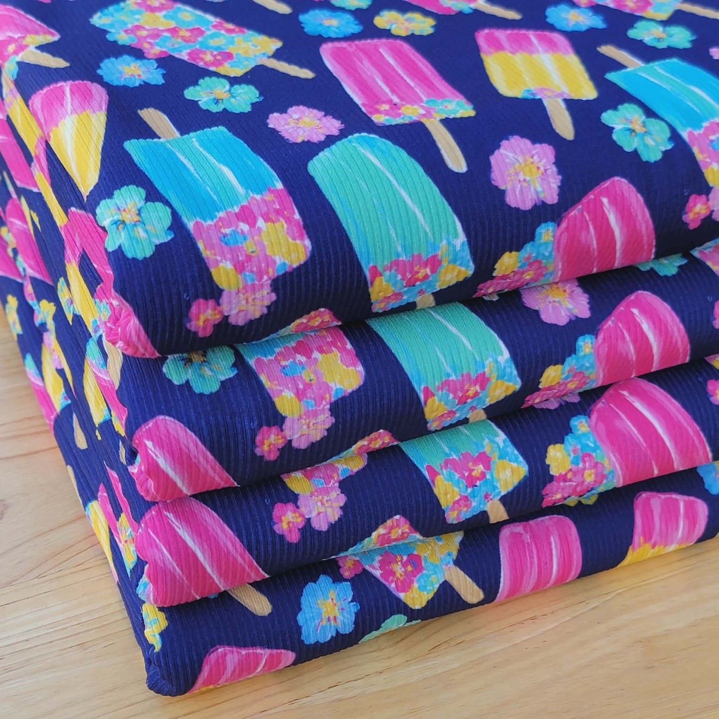 2x2 Yummy Rib Icepops & Daisies Print