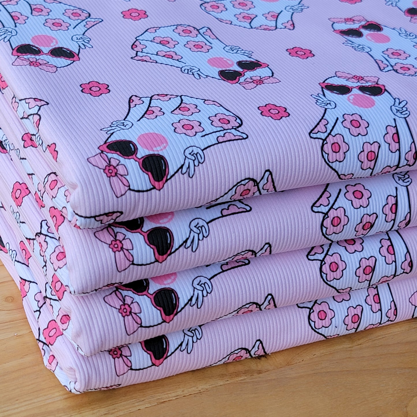 2x2 Yummy Rib Bubble Gum Ghost Print
