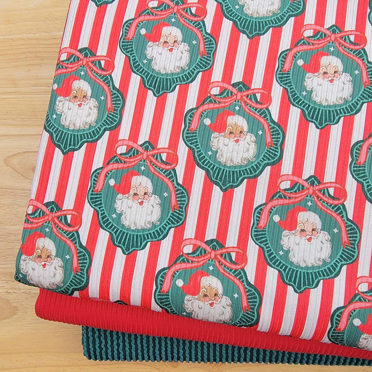 4x2 Yummy Rib Santa Medallions Red Stripes
