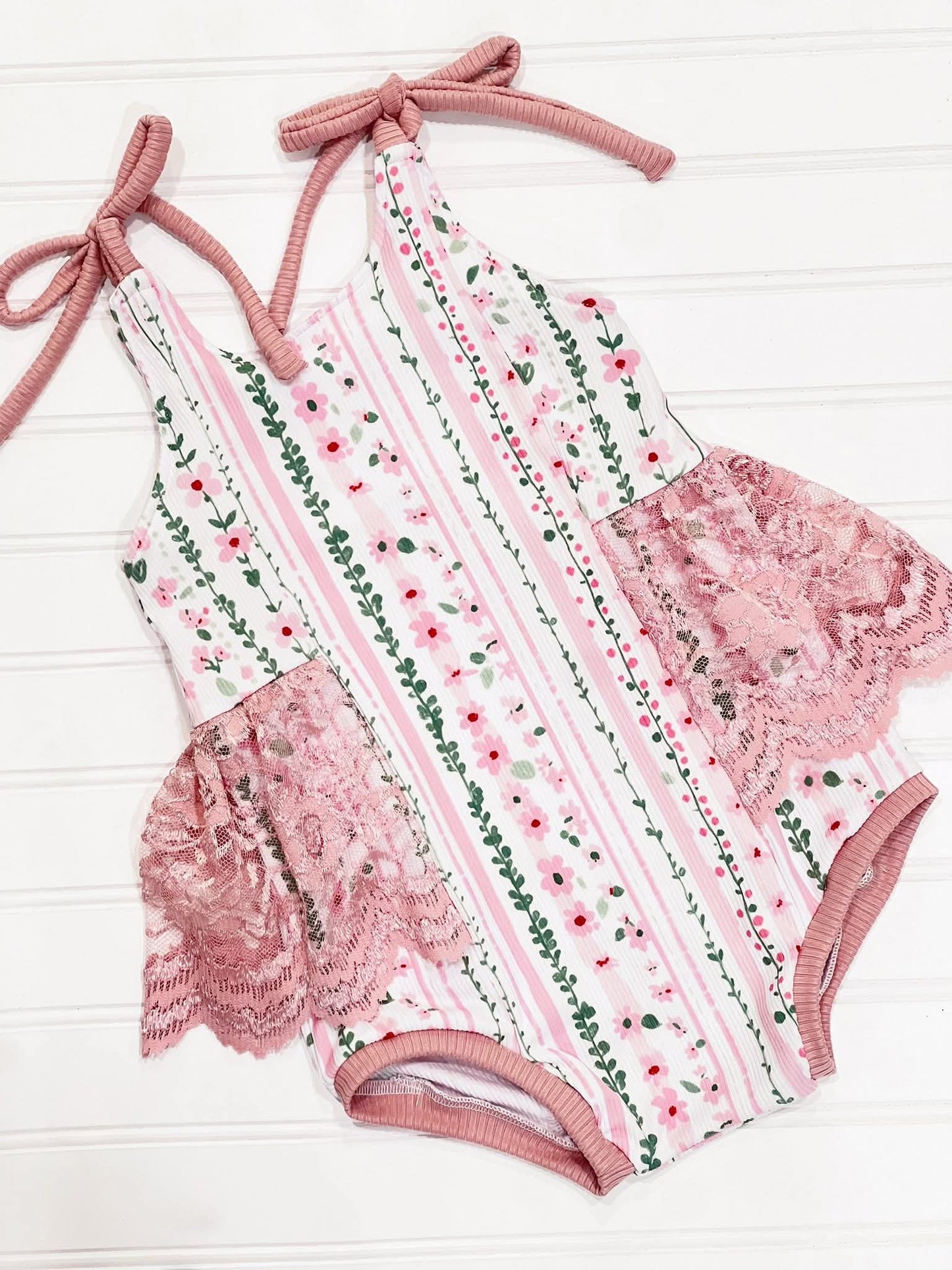 2x2 Yummy Rib Pink Floral Vines Print