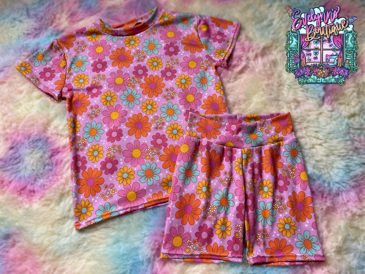 2x2 Yummy Rib Retro Daisies Print