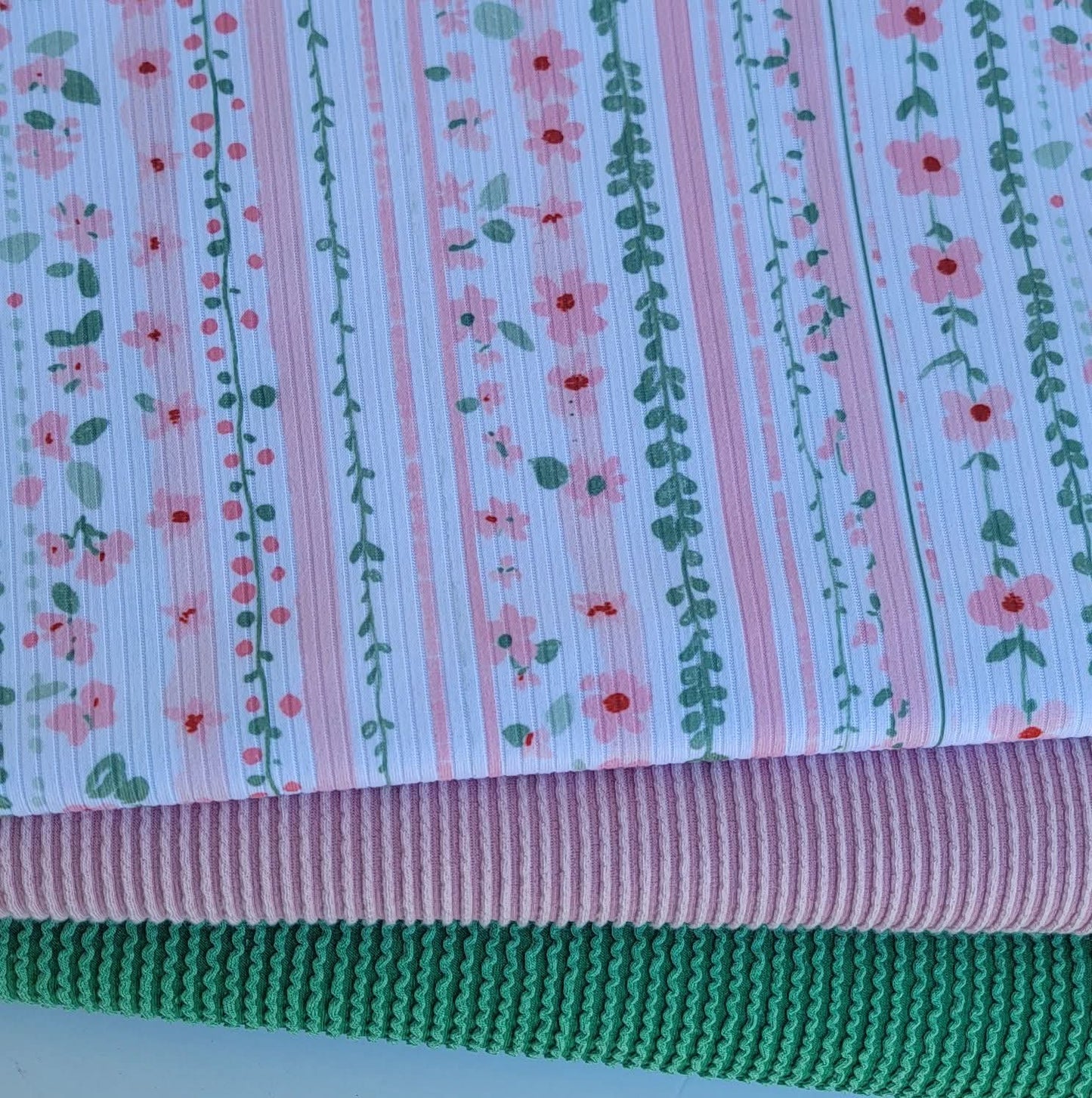 2x2 Yummy Rib Pink Floral Vines Print