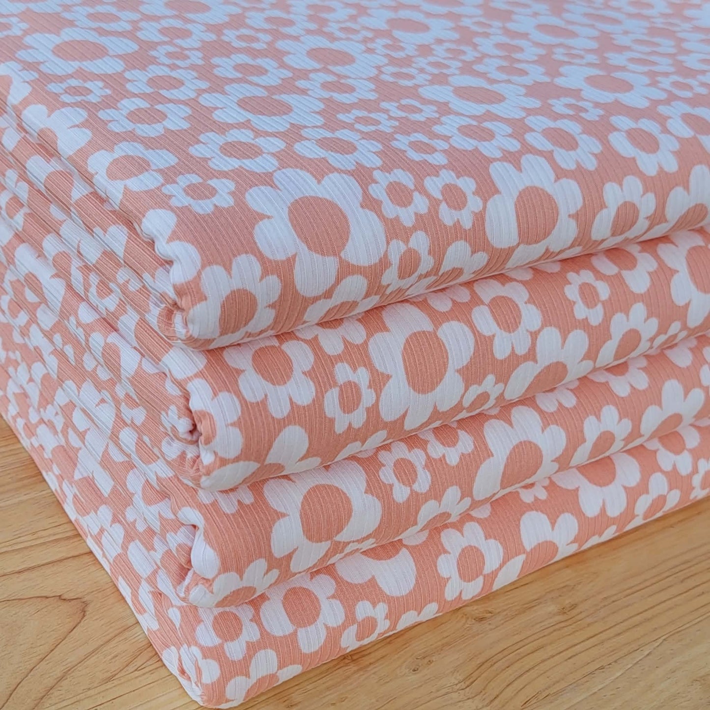 4x2 Yummy Rib Peach White Retro Floral Print