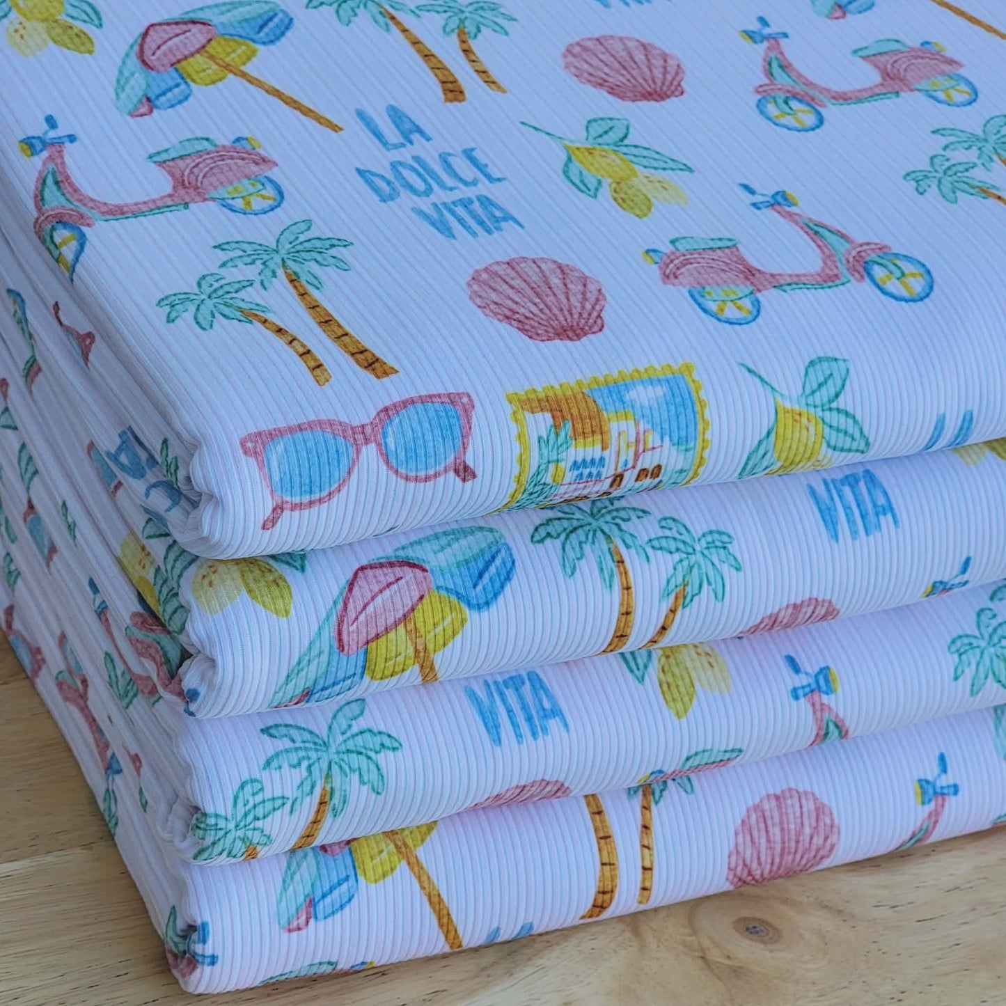 2x2 Yummy Rib La Dolce Vita Print
