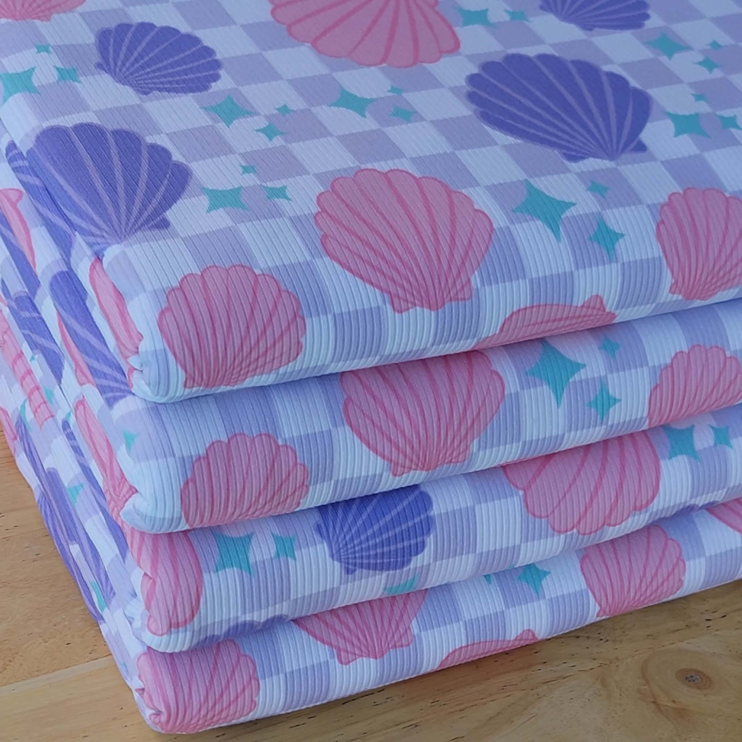 2x2 Yummy Rib Sea Shells & Checkeres Print
